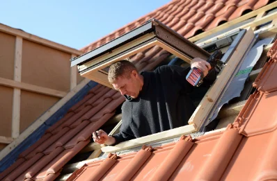Pose de fenêtres de toit Velux à Chavagne